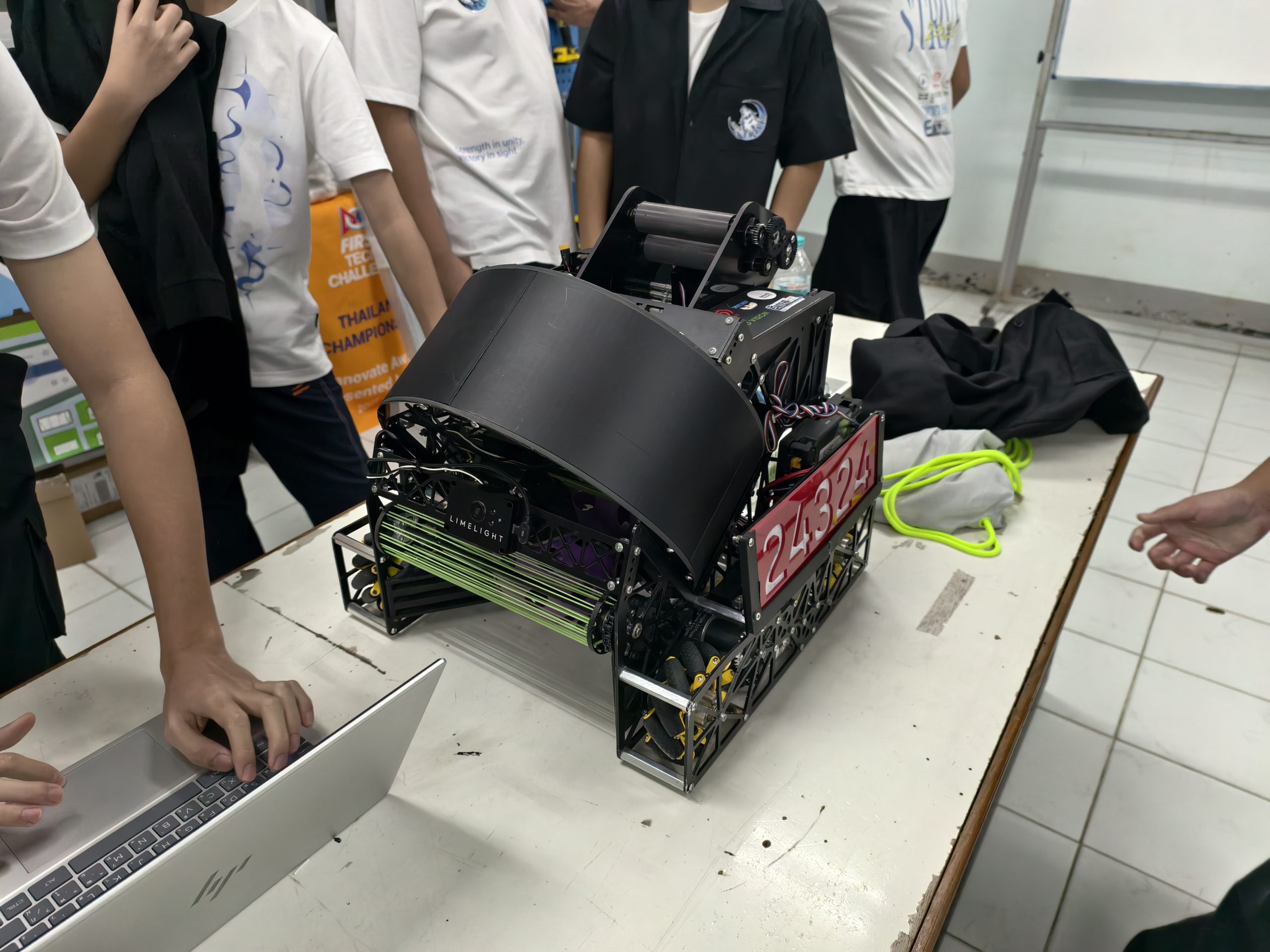 Robot Photo